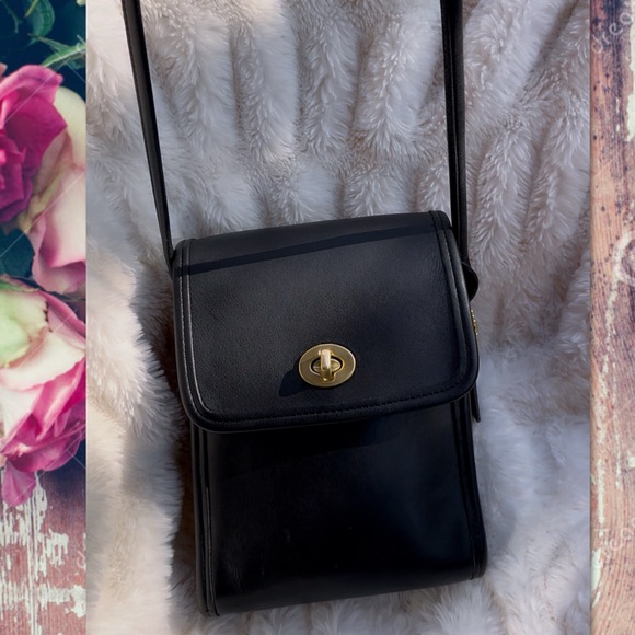 VINTAGE COACH BLACK SCOOTER SIDEPACK CROSSBODY BAG - Picture 1 of 15